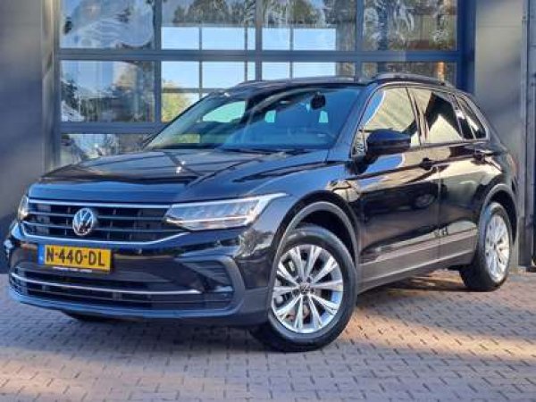 Volkswagen Tiguan 1.5 TSI Life Business 2021 - voorkant