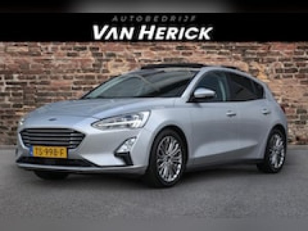 Ford Focus 1.0 EcoBoost Titanium Business 2018 - voorkant