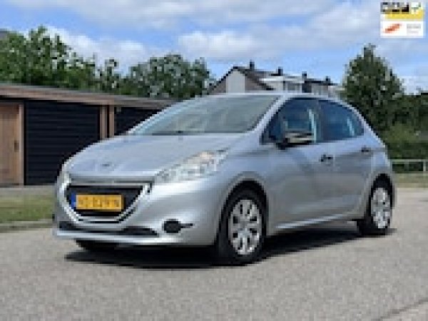 Peugeot 208 1.0 VTi Active 2014 - voorkant