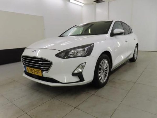 Ford Focus 1.0 EcoBoost Titanium Business 2019 - voorkant
