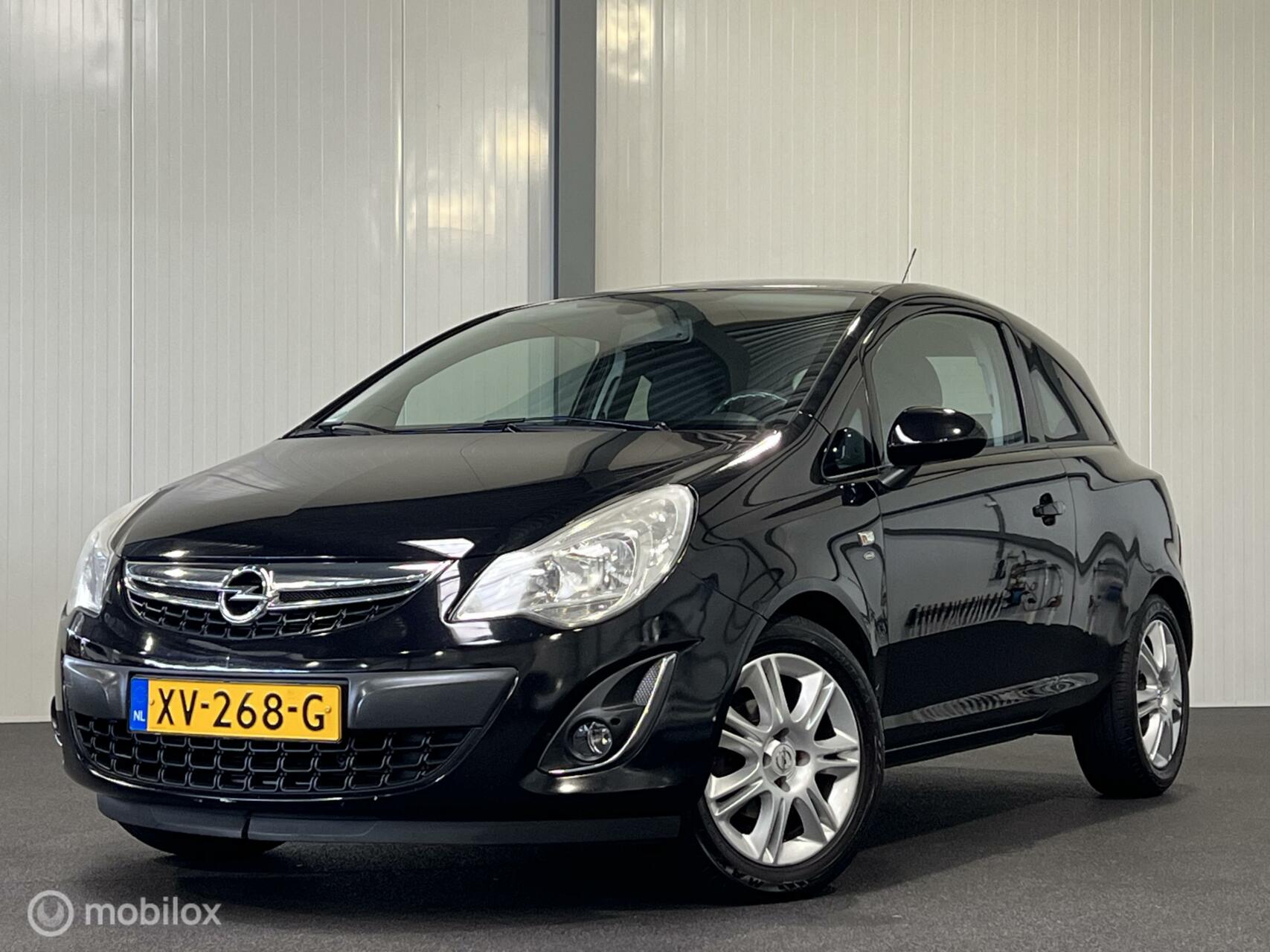 Opel Corsa 1.2-16V Selection [ historie Carplay airco LM ] 2011 - voorkant