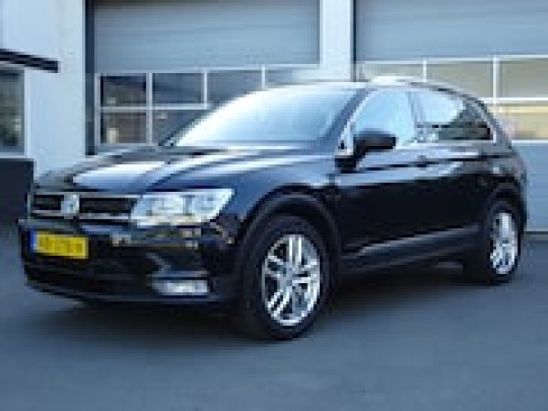 Volkswagen Tiguan 1.4 TSI ACT Connected Series 2017 - voorkant