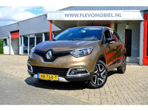Renault Captur 0.9 TCe Dynamique 2017 - voorkant