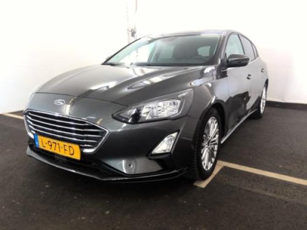 Ford Focus 1.0 EcoBoost Hybrid Titanium X Business 2021 - voorkant