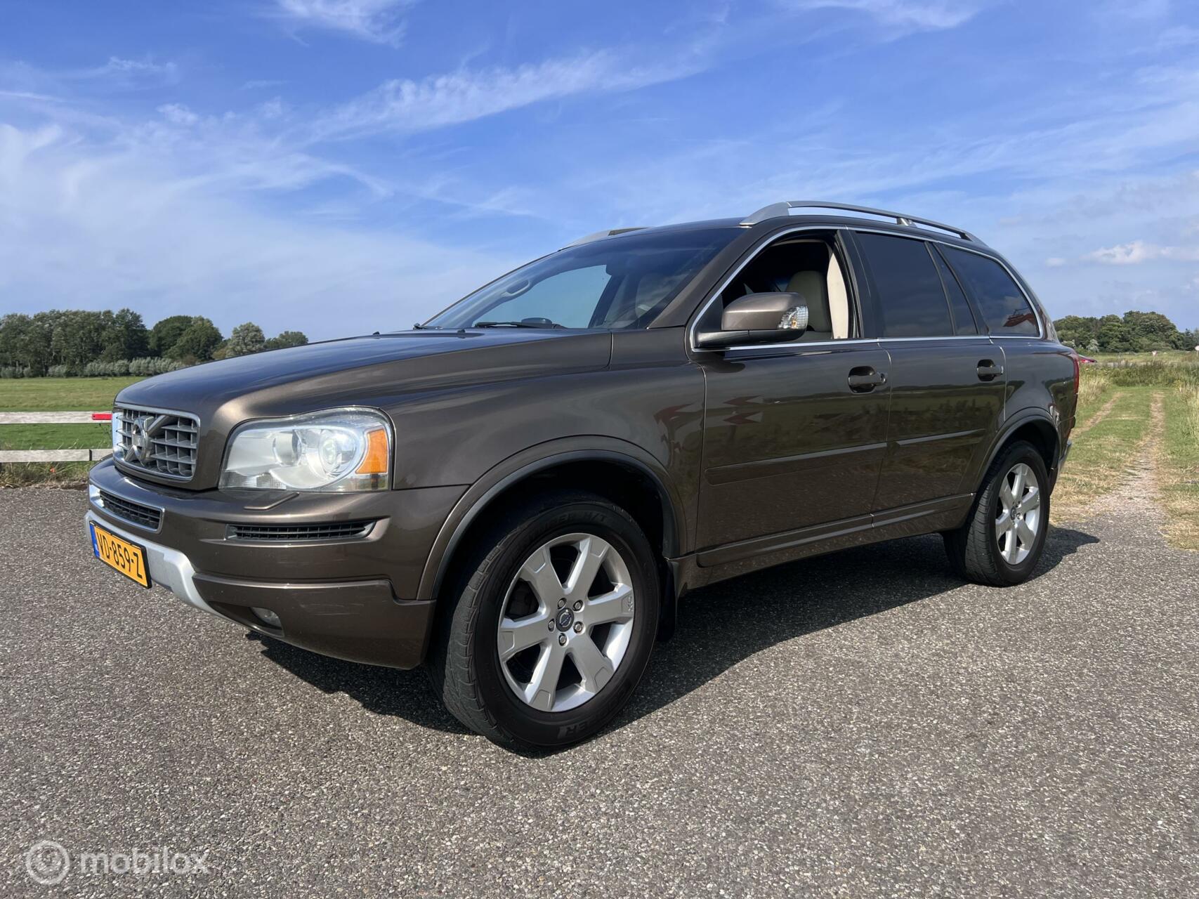 Volvo Xc90 2.4 D5 Executive grijs kenteken euro 5 2013 - voorkant