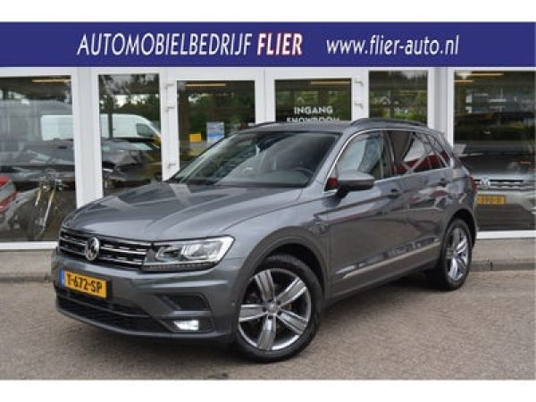 Volkswagen Tiguan 1.5 TSI ACT Highline Business R 2020 - voorkant