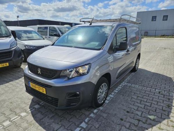 Foto van Peugeot Partner