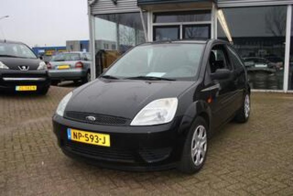 Ford Fiesta 1.3 Style 2004 - voorkant