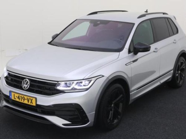 Volkswagen Tiguan 1.5 TSI R-Line 2021 - voorkant