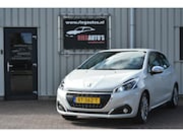 Peugeot 208 1.2 PureTech Blue Lease Allure 2019 - voorkant