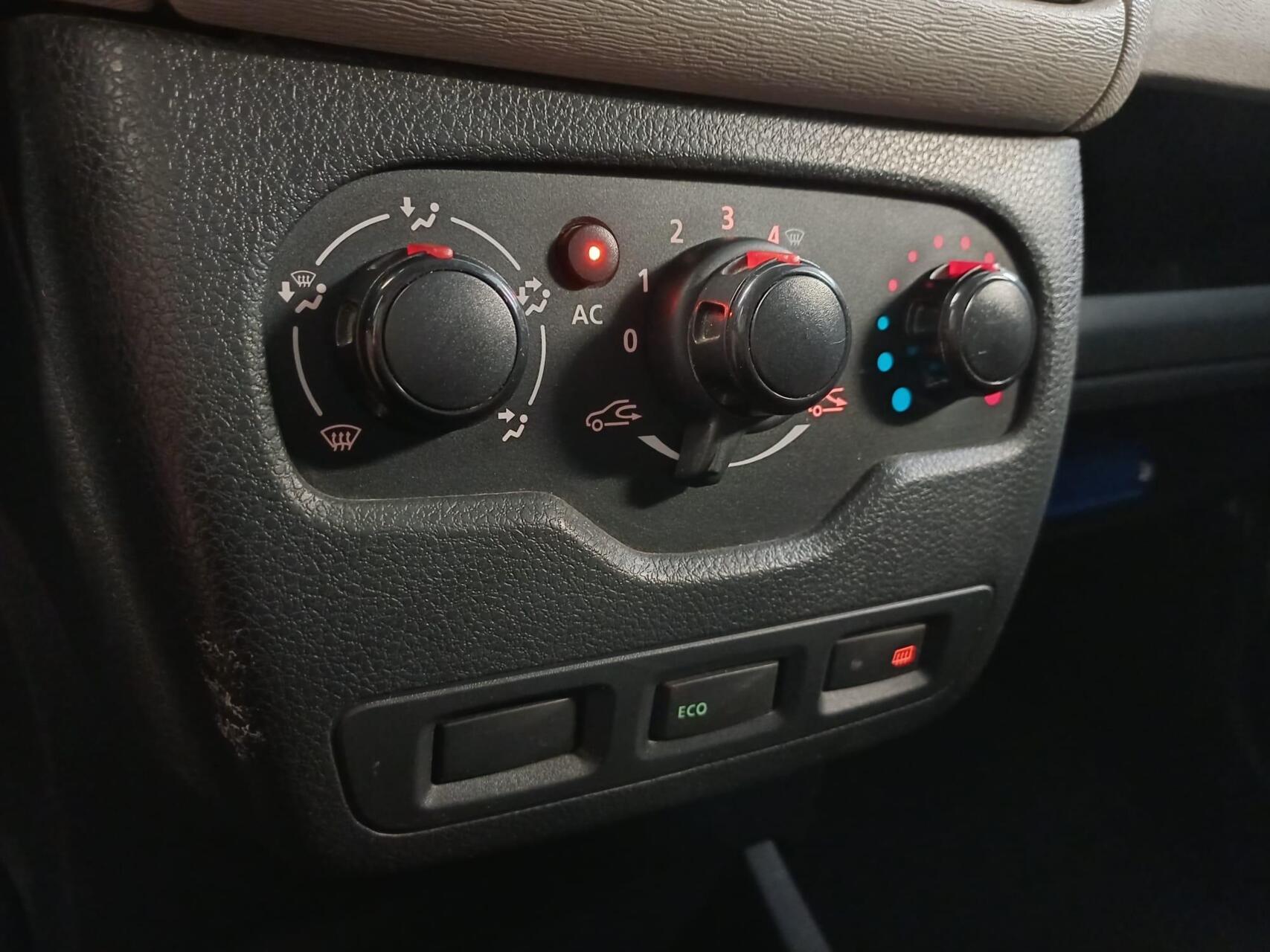 Foto van Dacia Dokker Bestel