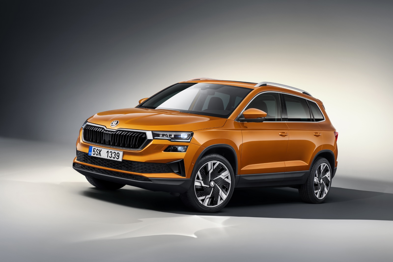 Skoda Karoq 1.0 TSI Business Ed. 2023 - voorkant