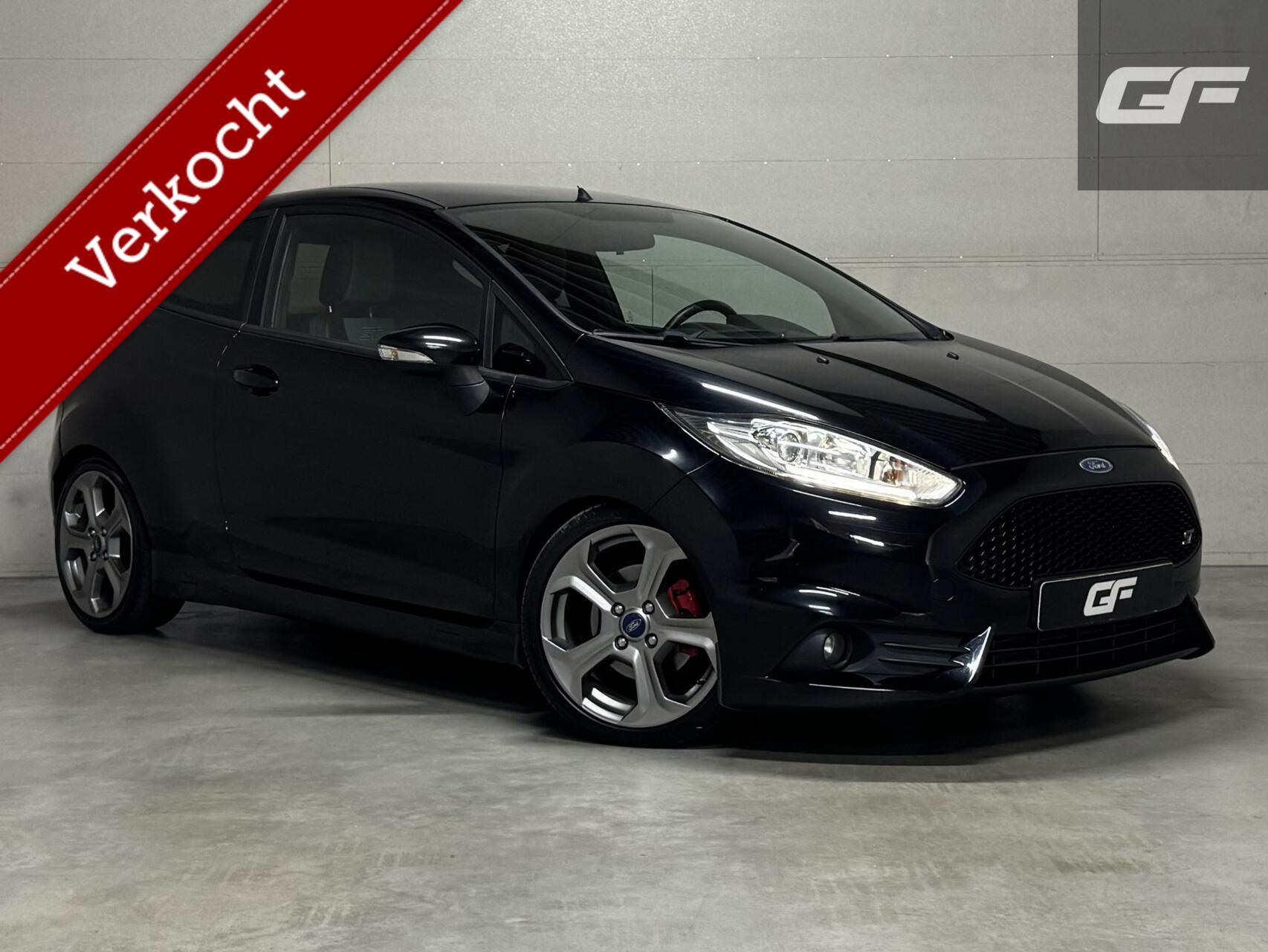 Ford Fiesta 1.6 ST1 RECARO Camera Stoelverw. D-Riem vervangen 2013 - voorkant
