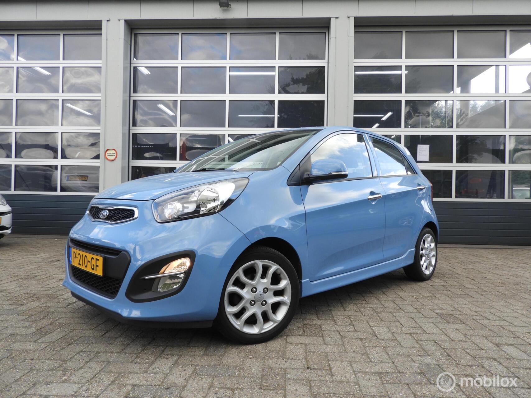 Kia Picanto 1.0 CVVT Airco 2011 - voorkant