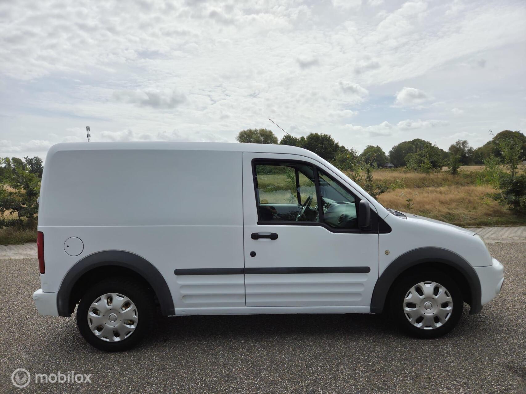 Foto van Ford Transit Connect T200s Van 90dpf