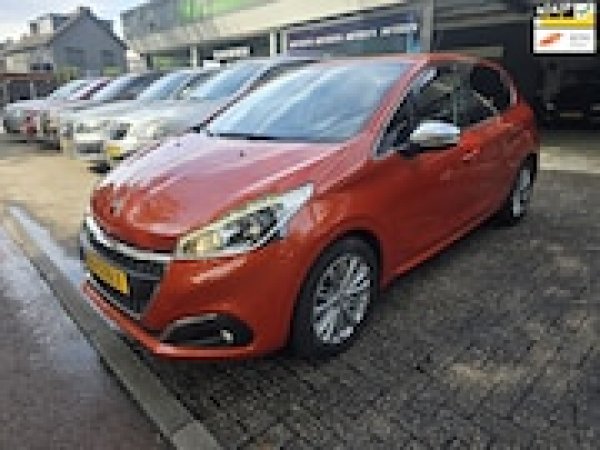 Peugeot 208 1.6 BlueHDi Allure 2016 - voorkant