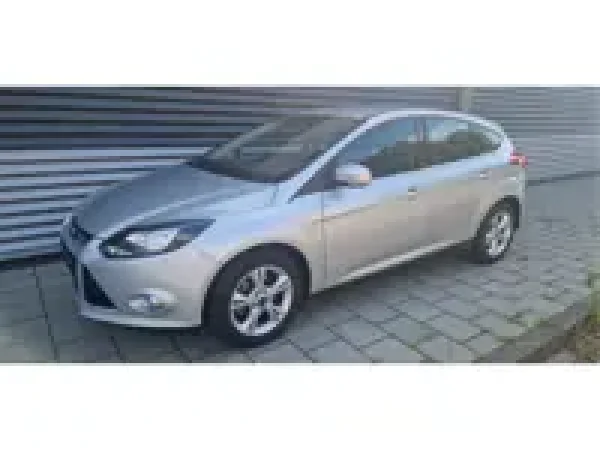 Ford Focus 1.6 TI-VCT Trend 2012 - voorkant