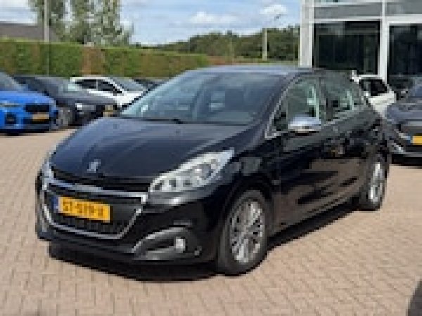 Peugeot 208 1.2 PureTech Allure 2018 - voorkant