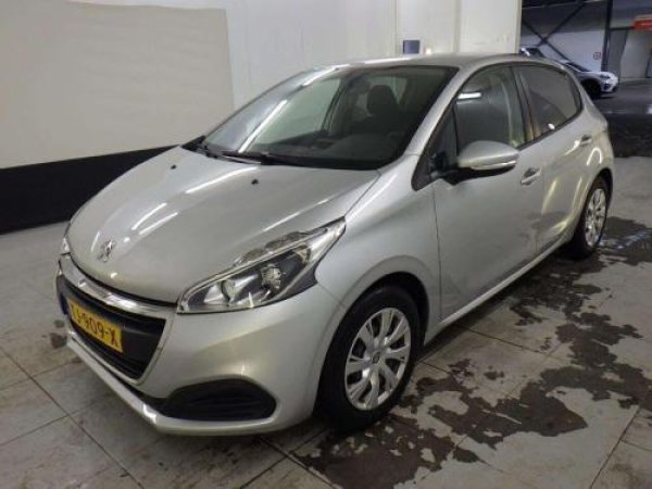 Peugeot 208 1.2 PureTech Active 2018 - voorkant