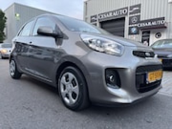 Kia Picanto 1.0 CVVT DynamicLine 2015 - voorkant
