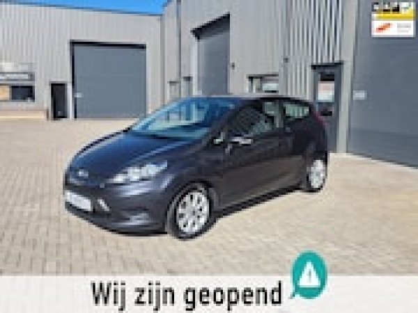 Ford Fiesta 1.25 Trend 2010 - voorkant