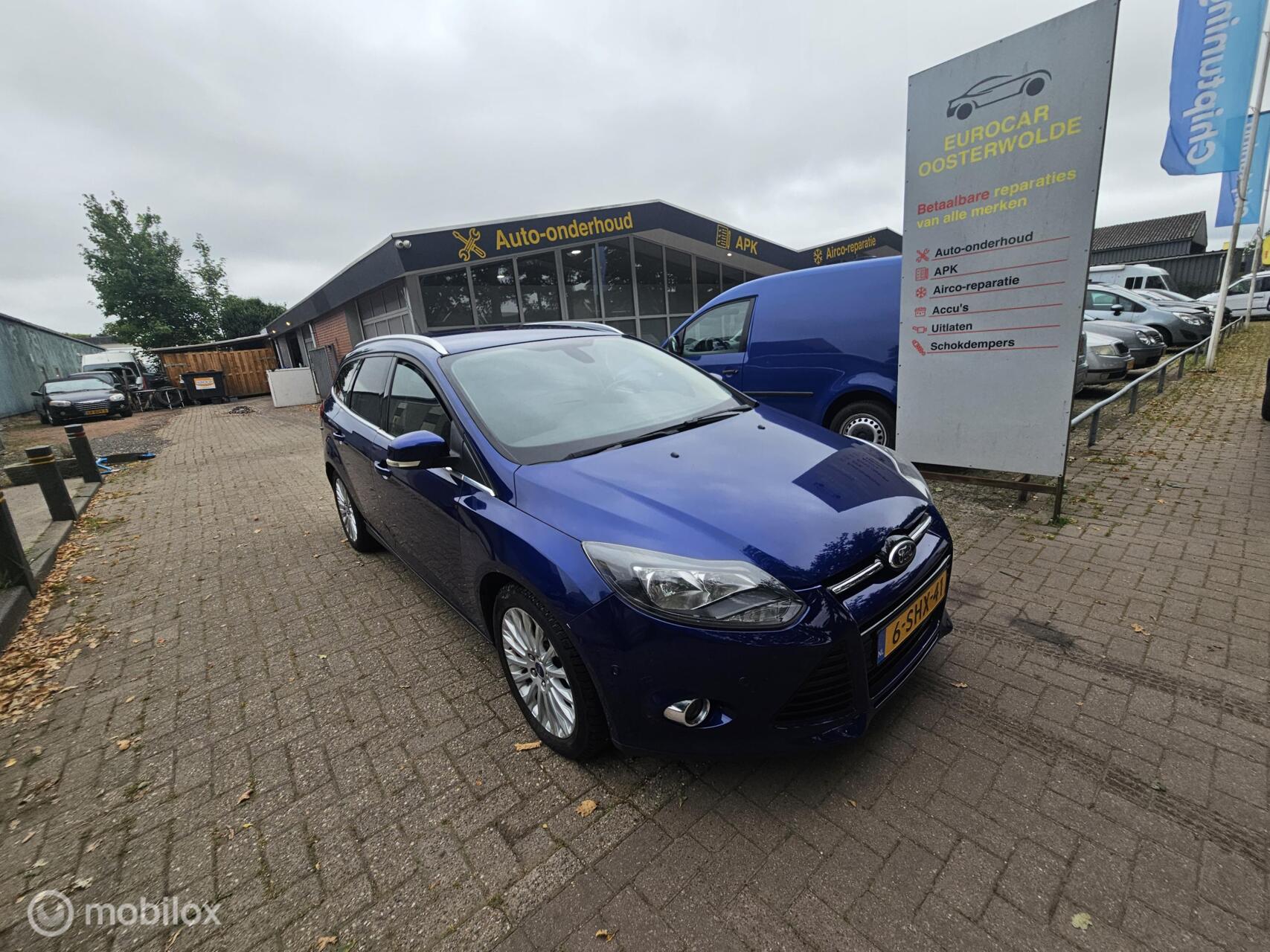 Foto van FORD FOCUS