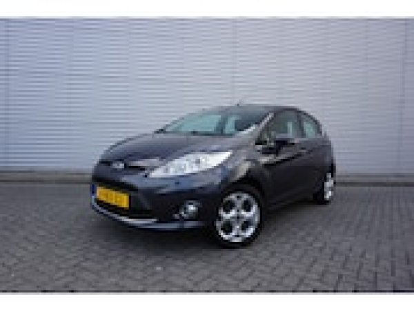 Ford Fiesta 1.4 Trend 2010 - voorkant