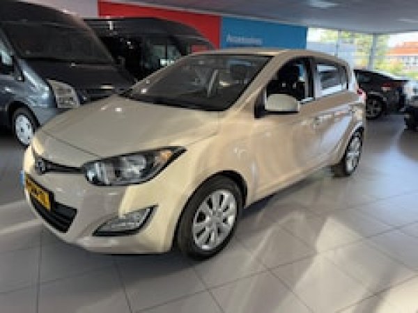 Hyundai I20 1.2i i-Motion 2014 - voorkant