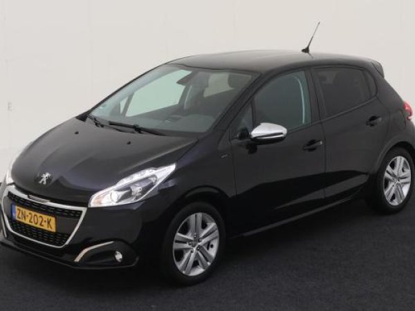 Peugeot 208 1.2 PureTech Signature 2019 - voorkant