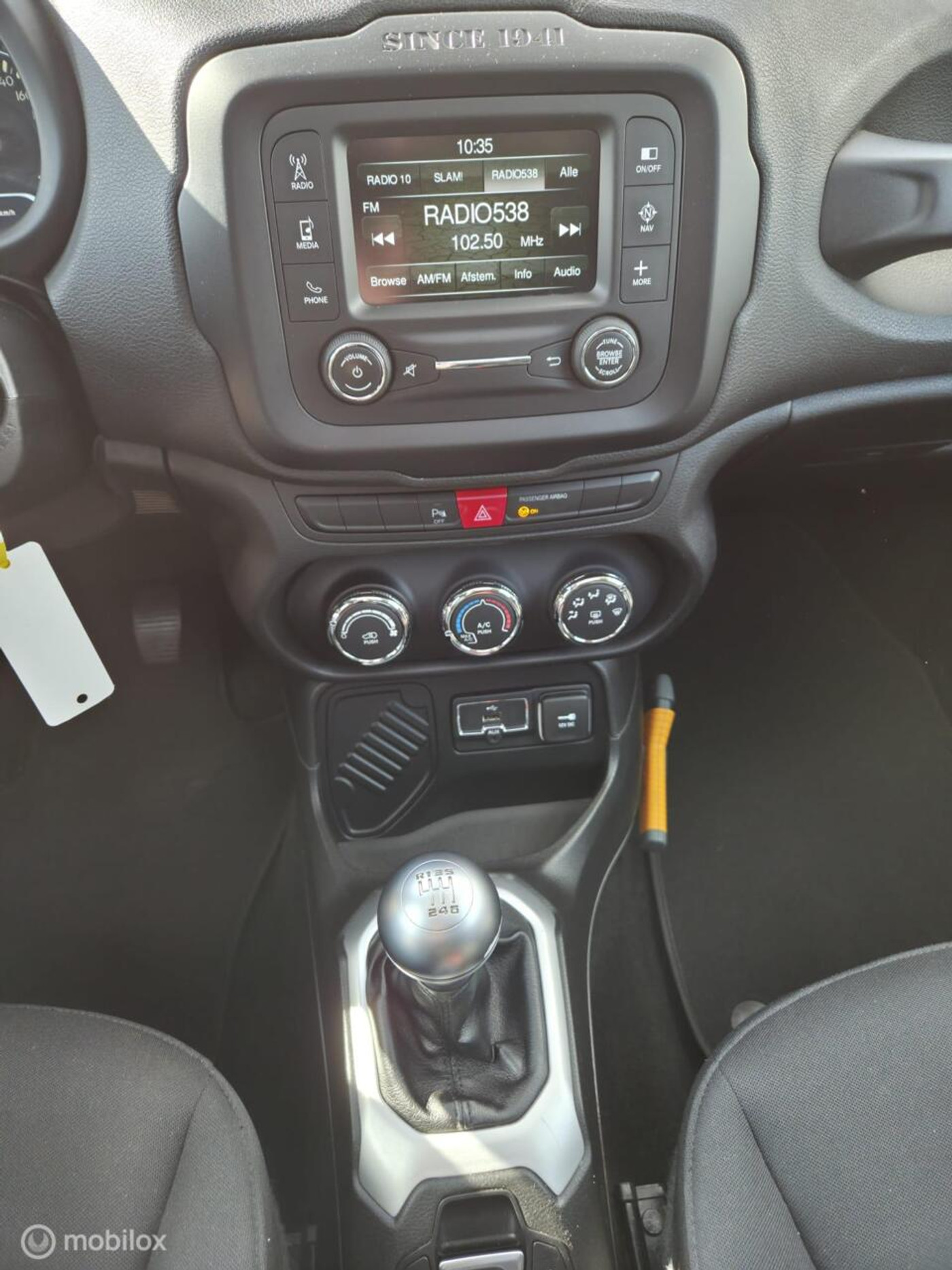 Foto van Jeep Renegade Van