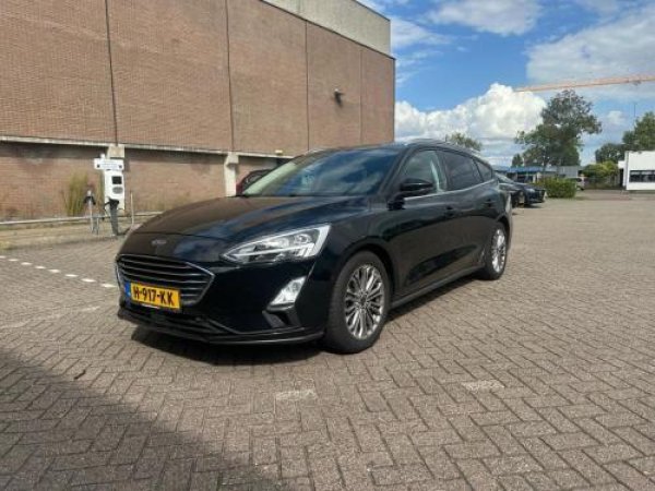 Ford Focus 1.0 EcoBoost Vignale 2019 - voorkant