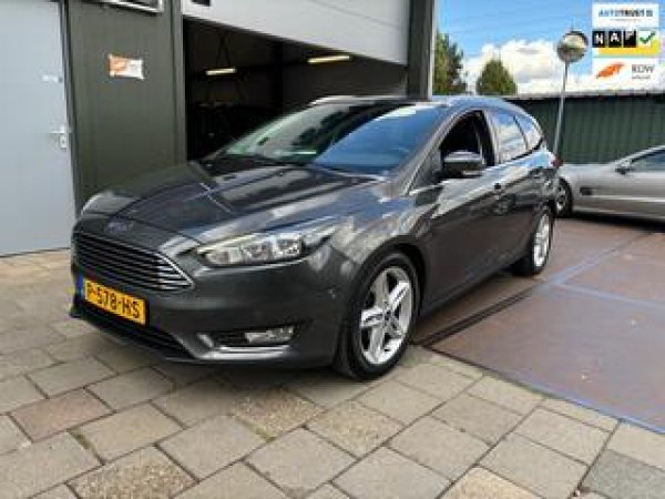Ford Focus 1.0 Titanium Edition 2015 - voorkant