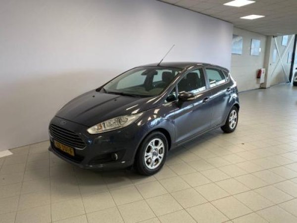 Ford Fiesta 1.5 TDCi Titanium Lease 2015 - voorkant