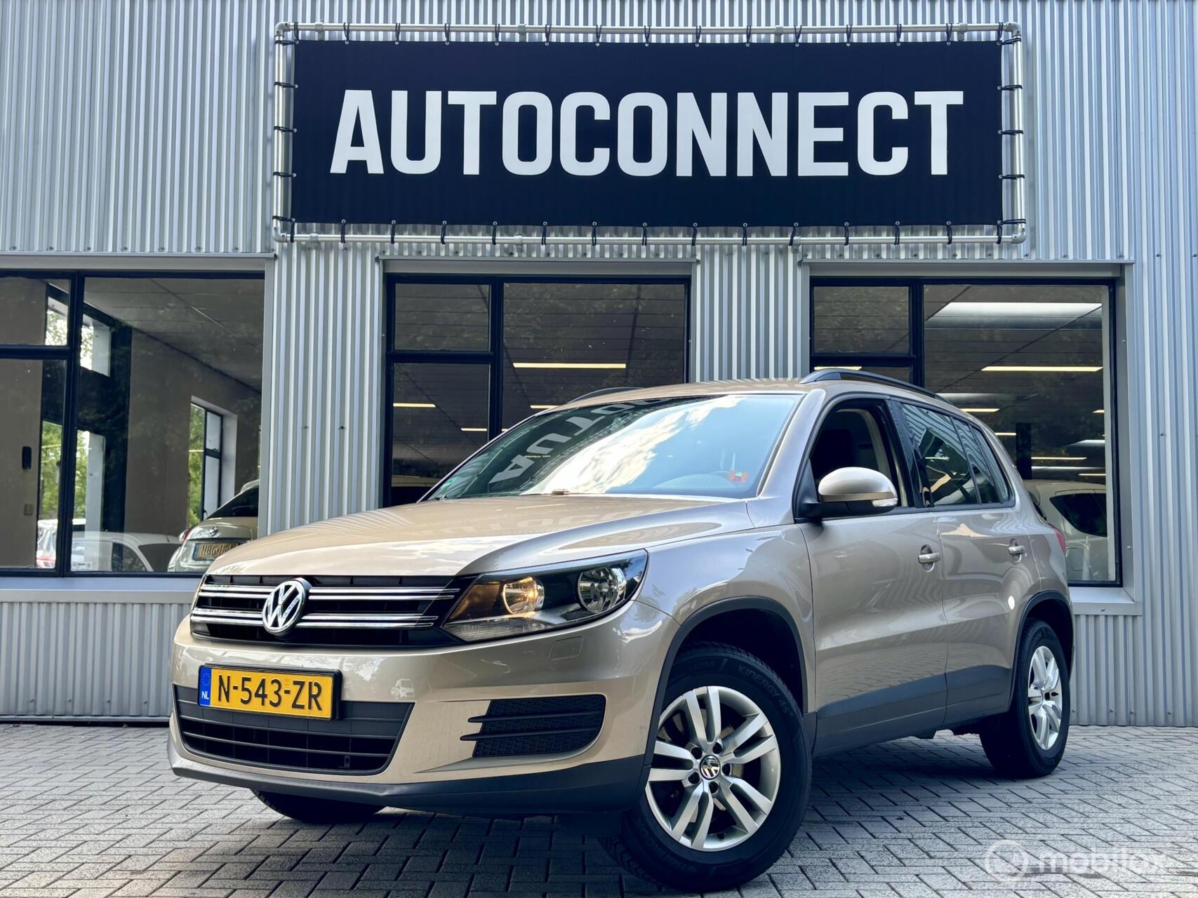 Volkswagen Tiguan 1.4 TSI. CRUISE, CLIMA, TREKHAAK, STOELVERWARMING. 2013 - voorkant