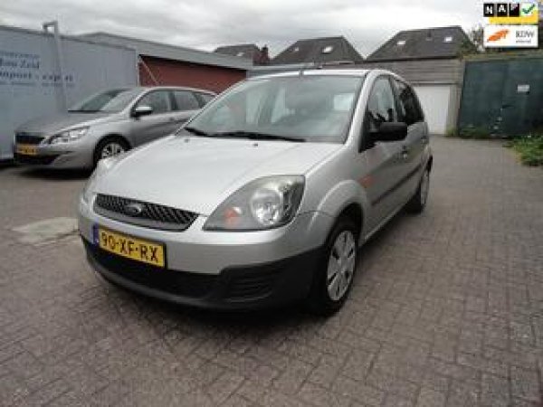 Ford Fiesta 1.3-8V Cool & Sound 2007 - voorkant