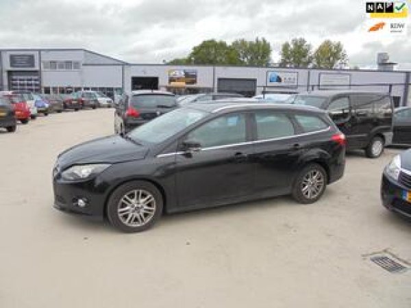 Ford Focus 1.0 EcoBoost Titanium 2013 - voorkant