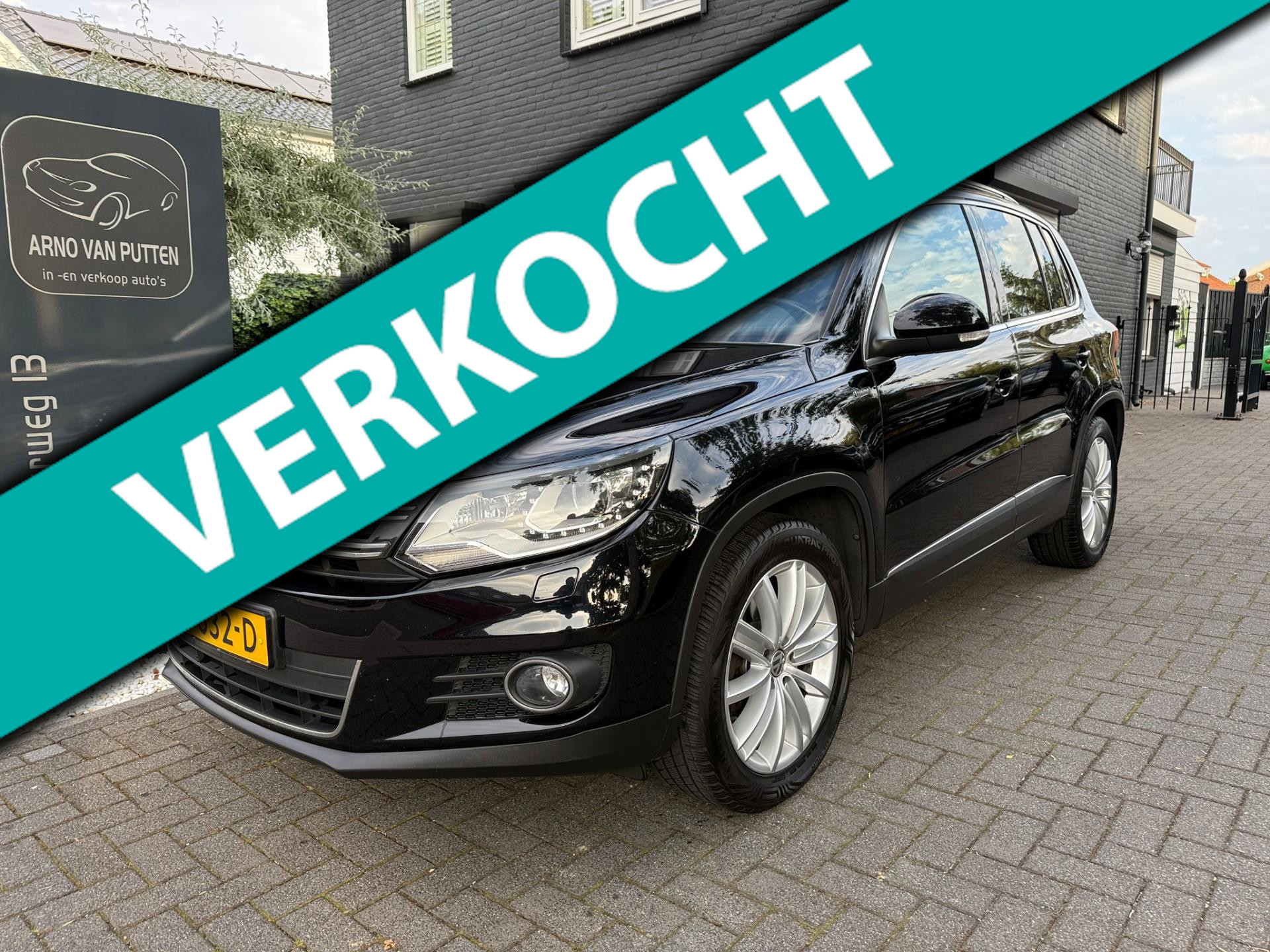 Volkswagen Tiguan 1.4 TSI LOUNGE  Edition vele optie's 2015 - voorkant