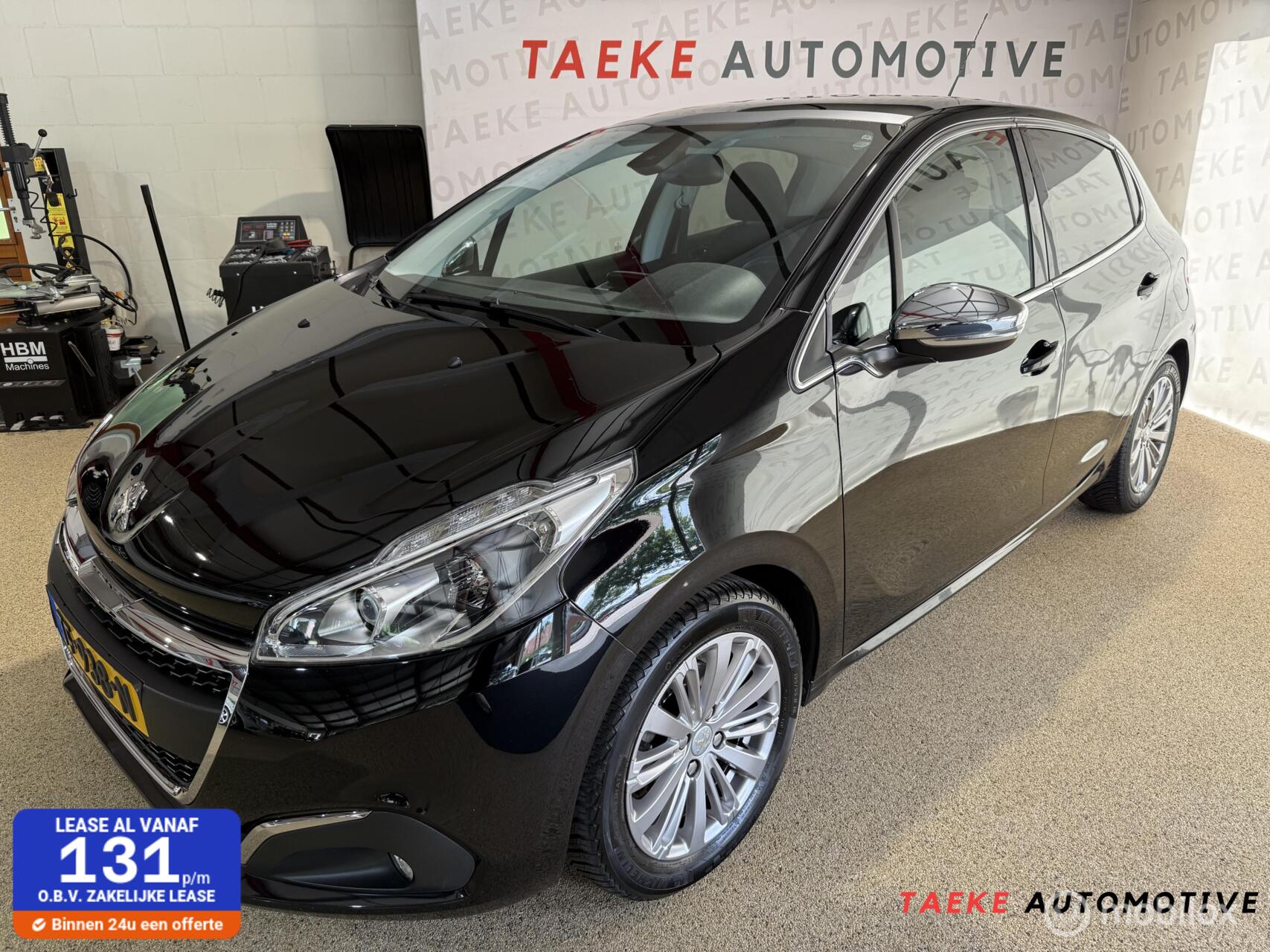 Peugeot 208 1.2 PureTech Allure Glasdak/Clima/Cruise/Navi 2018 - voorkant