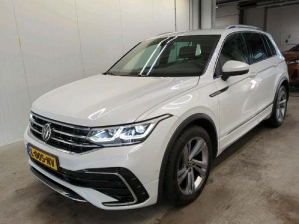 Volkswagen Tiguan 1.5 TSI R-Line Business+ 2021 - voorkant