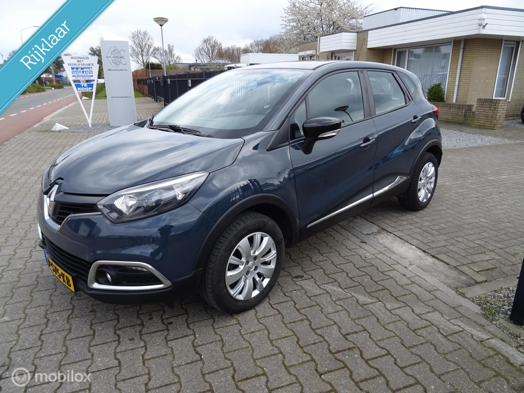Renault Captur 0.9 TCe Expression 2017 - voorkant