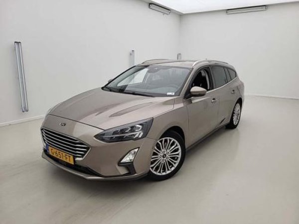 Ford Focus 1.0 EcoBoost Titanium Business 2019 - voorkant