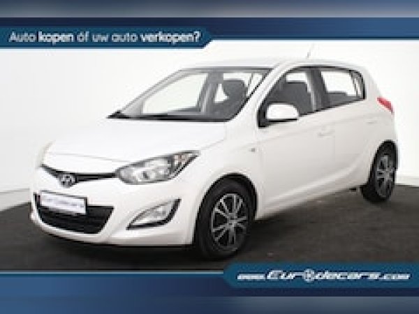 Hyundai I20 1.2i First Edition 2013 - voorkant
