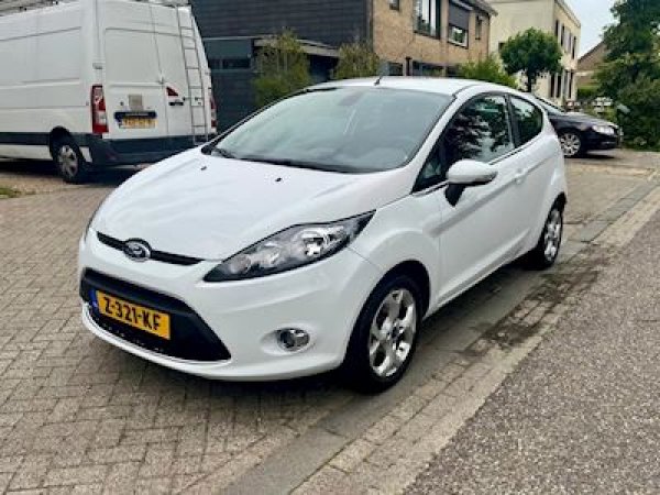Ford Fiesta 1.25 Ghia 2009 - voorkant