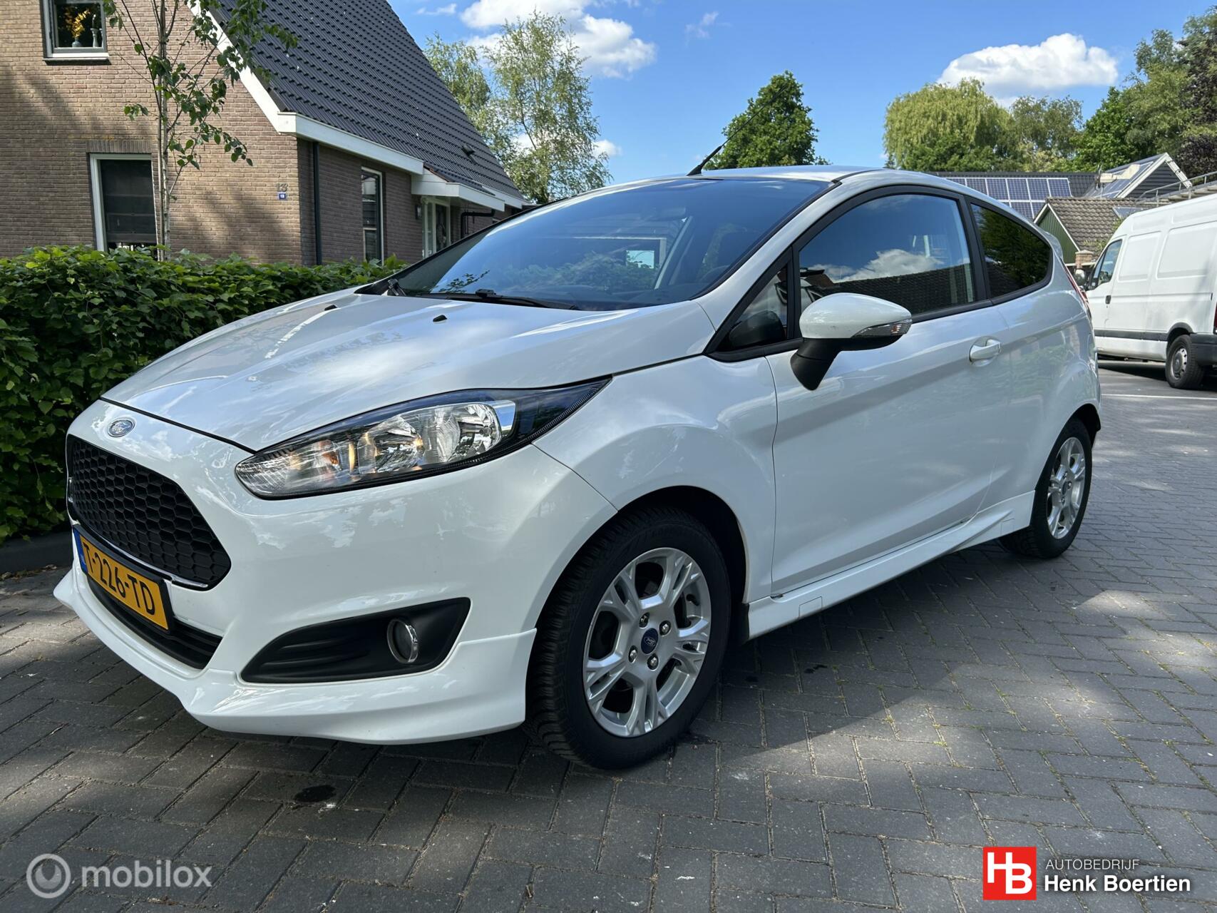 Ford Fiesta 1.0 EcoBoost Titanium 2013 - voorkant