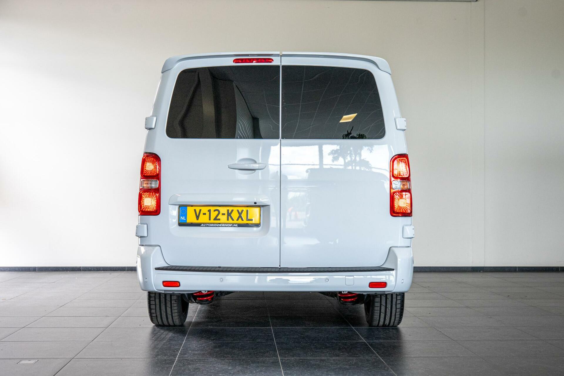Foto van Peugeot Expert DC