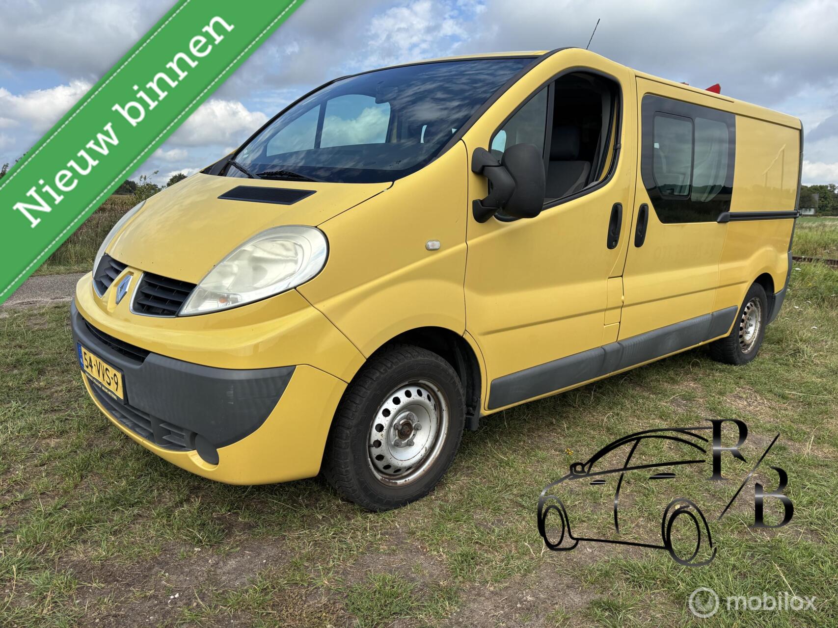 Renault Trafic T29 L2/h1 2.0 Dci 66kw E4 2.0 dCi T29 L2H1 DC Générique AIRCO NAVI 2008 - voorkant
