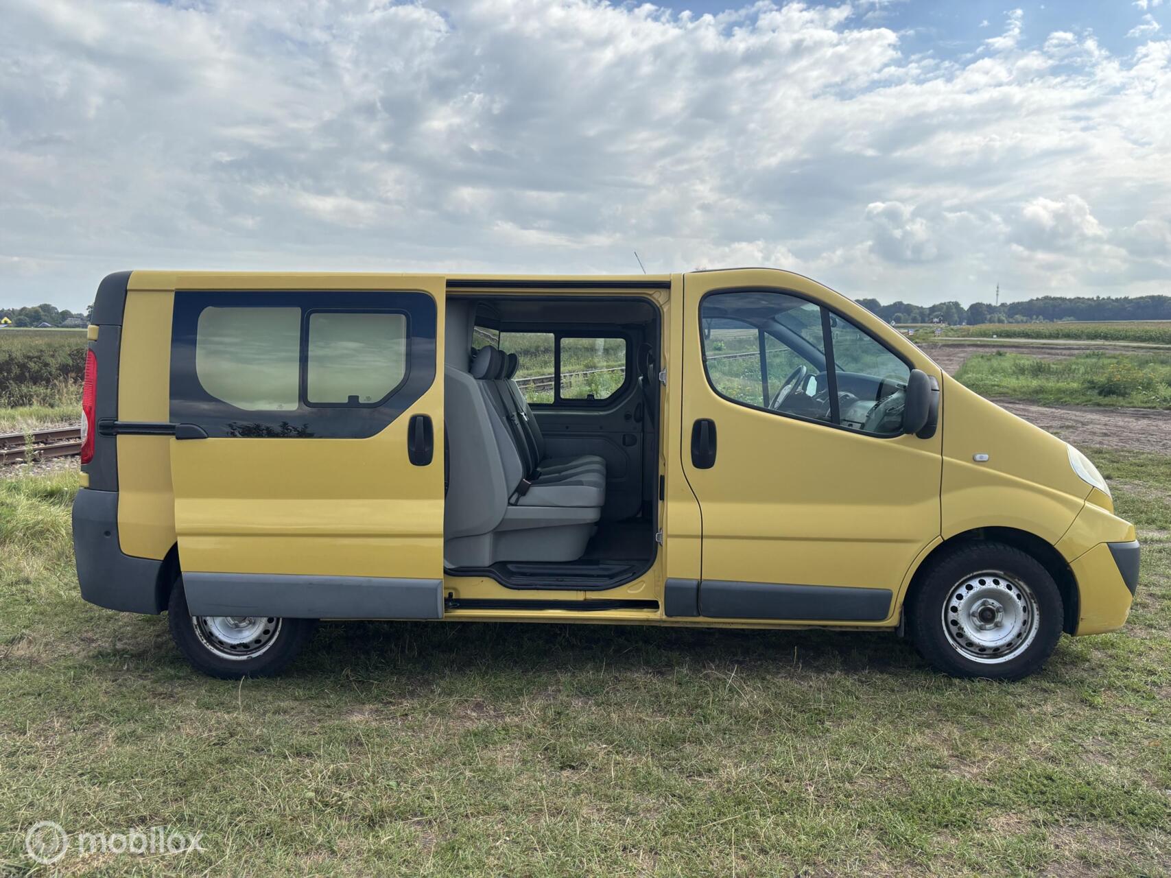 Foto van Renault Trafic T29 L2/h1 2.0 Dci 66kw E4