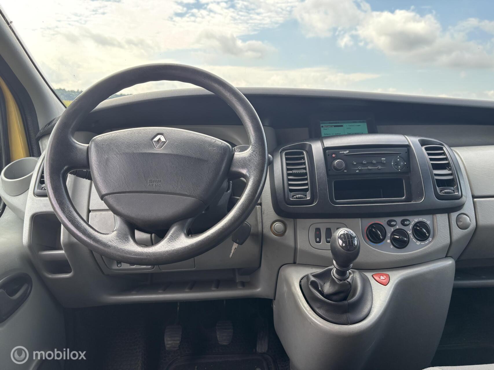 Foto van Renault Trafic T29 L2/h1 2.0 Dci 66kw E4