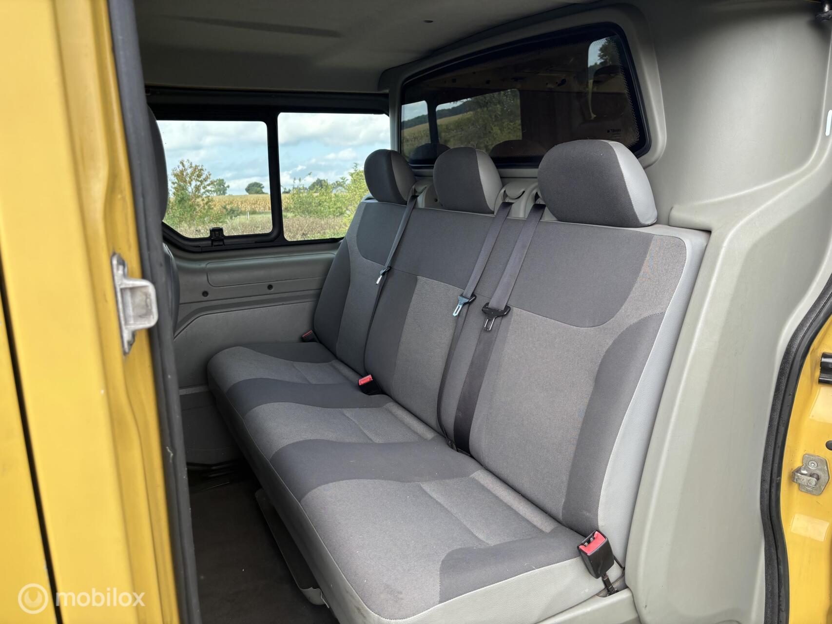 Foto van Renault Trafic T29 L2/h1 2.0 Dci 66kw E4