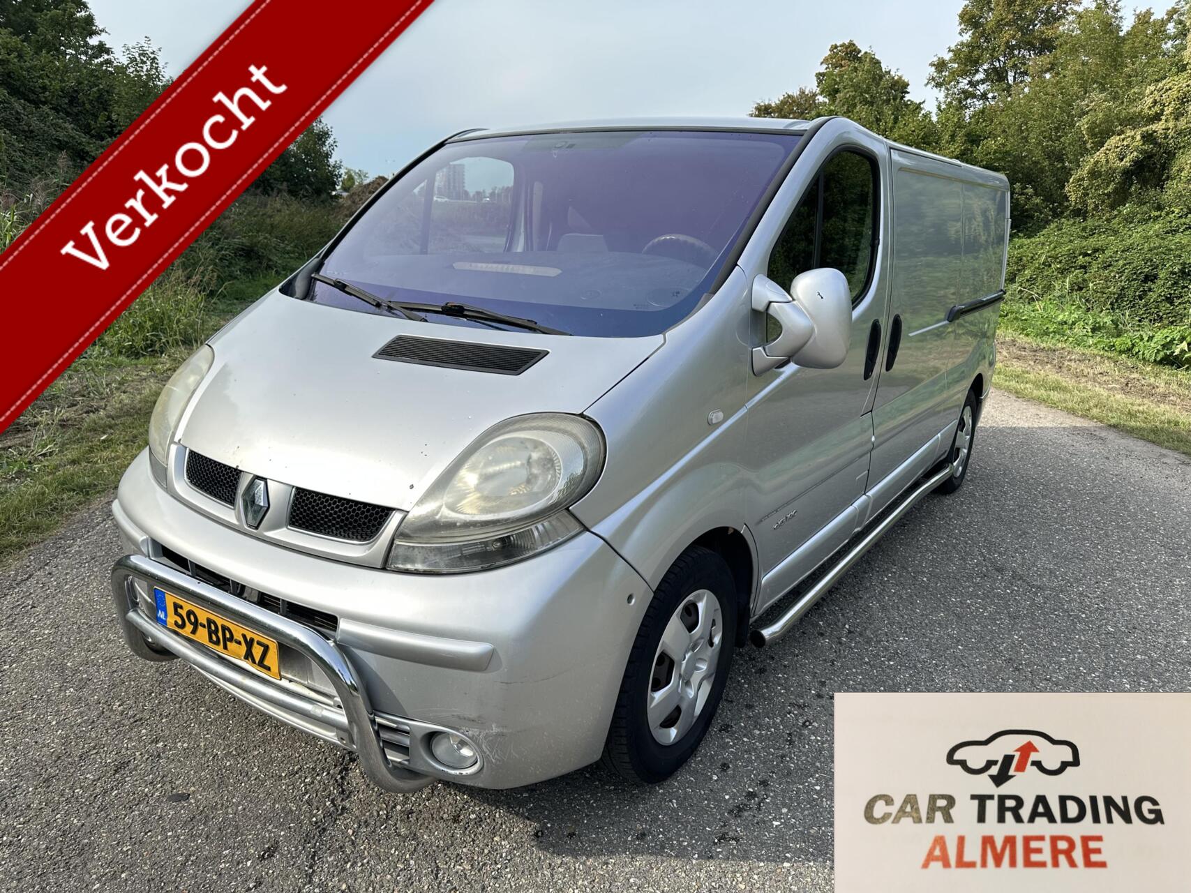 Renault Trafic 1200 L2h1 2.5 Dci 135 2.5 dCi L2H1 RESERVED 2004 - voorkant